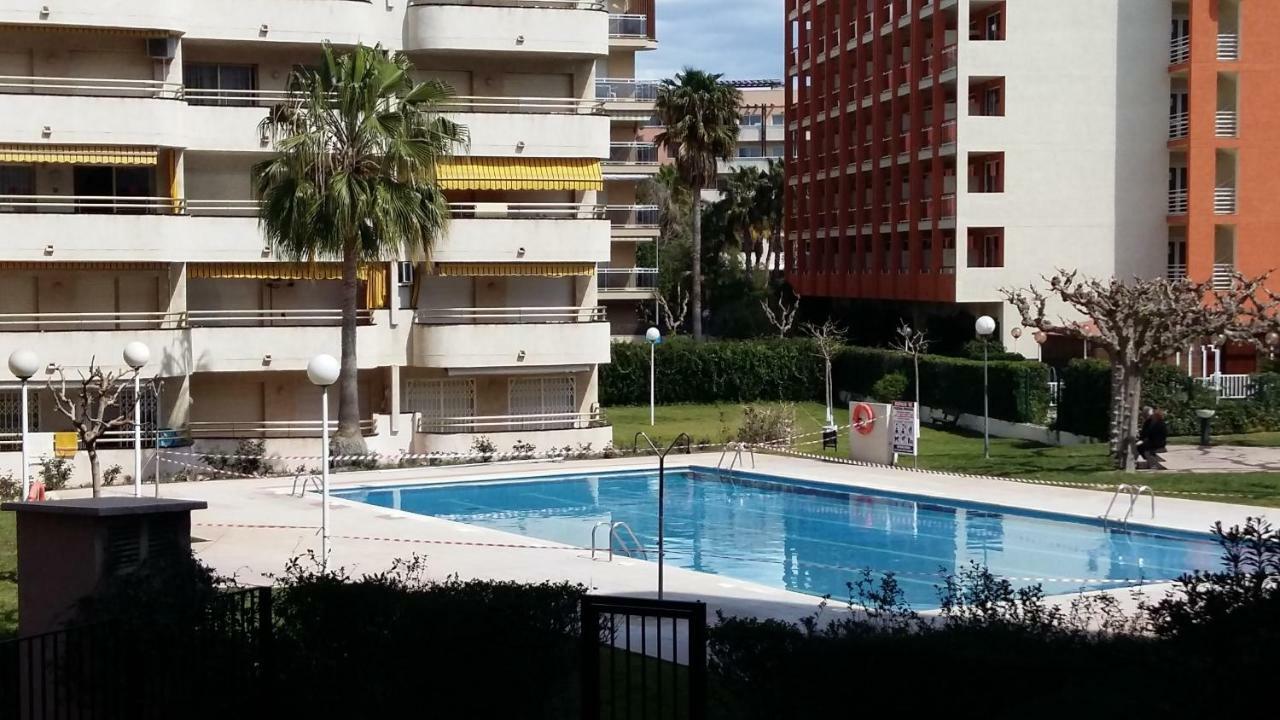 Bonito Apartamento con varias piscinas Salou Bagian luar foto